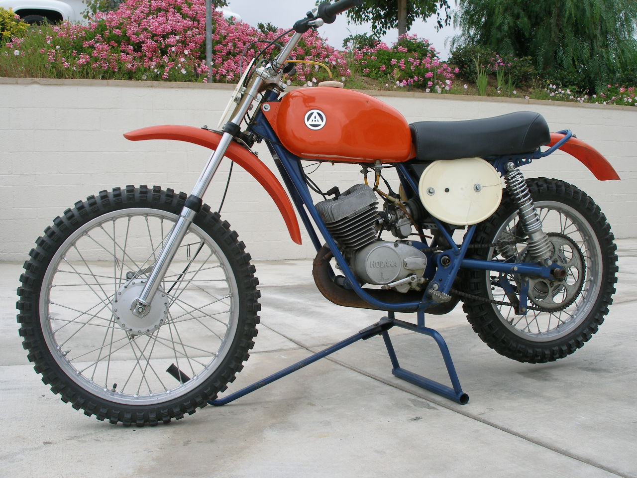 hodaka motorcycles